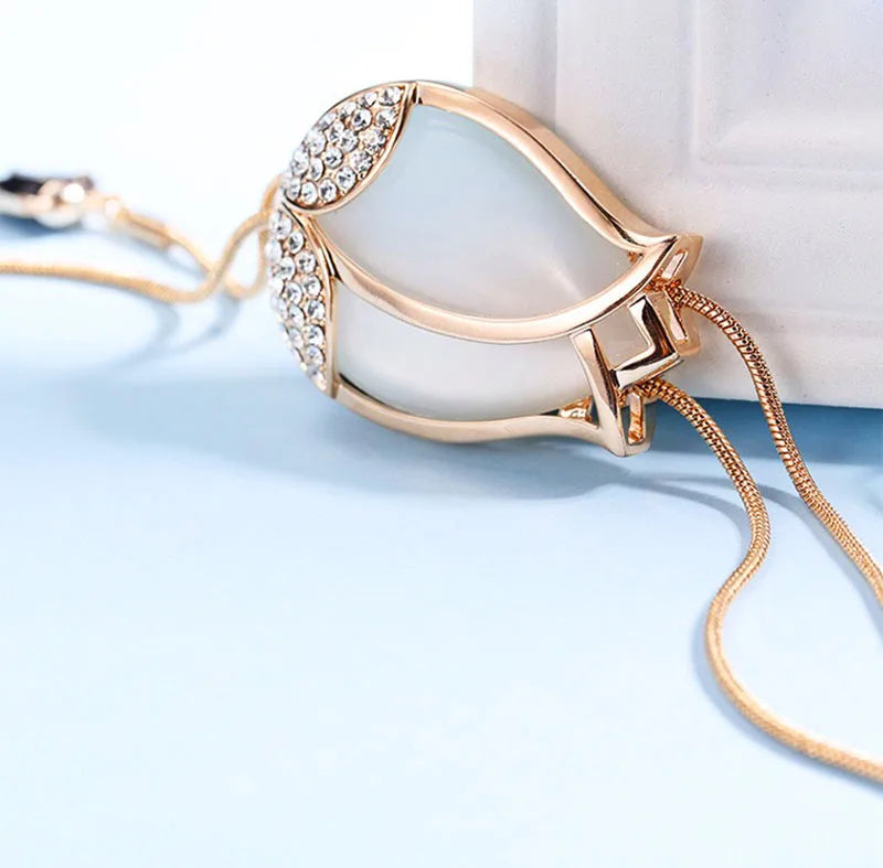 Fashion Elegant Crystal Opal Tulip Pendant Long Necklace for Women Accessories Decoration Sweater Chain Jewelry