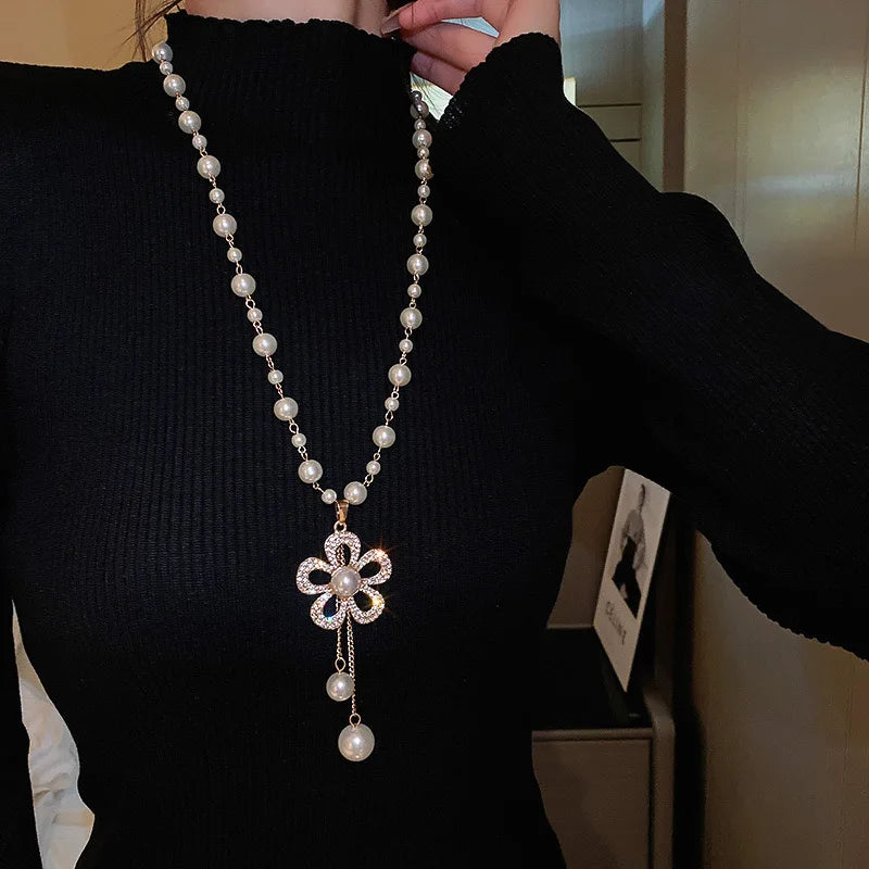 Vintage Lady Long Pearl Necklace for Women Elegant Fashion Crystal Flower Party Jewelry Collares De Moda