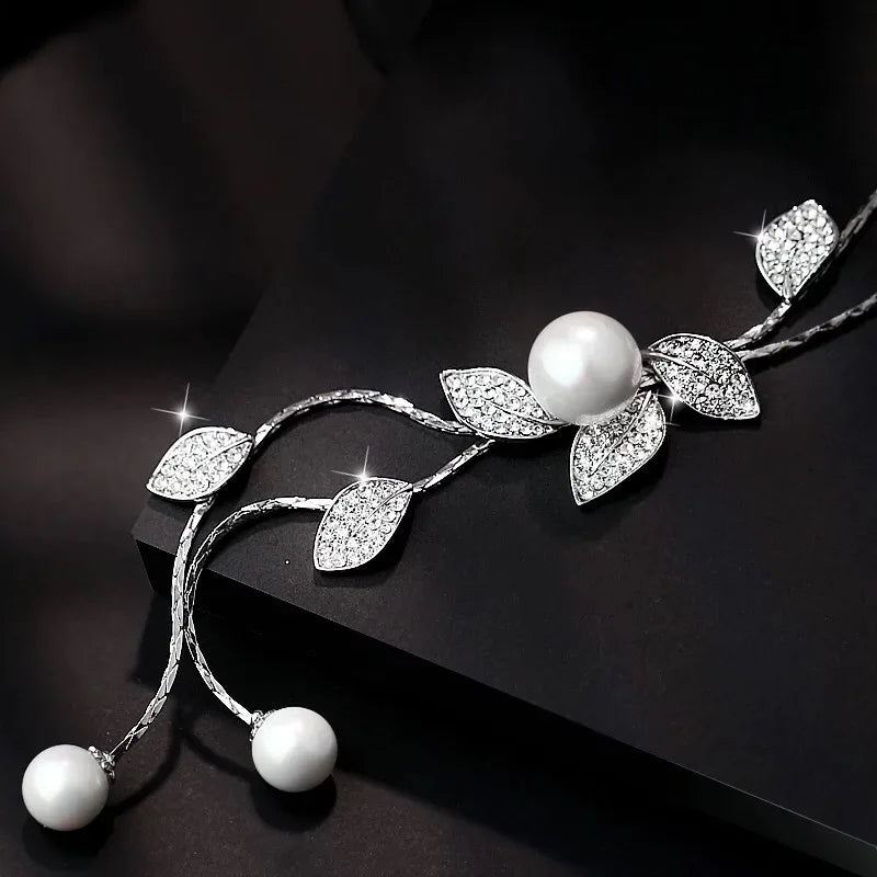 Fashion Elegant Rhinestone Leaf Pearl Tassel Long Necklace for Women Accessories Decoration Sweater Chain Jewelry