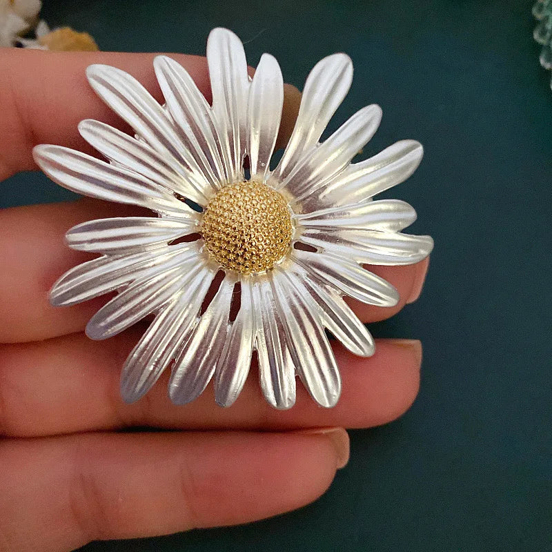 Niche Superior Simplicity Daisy Flower Brooch Plant Brooches for Woman Party Accessories